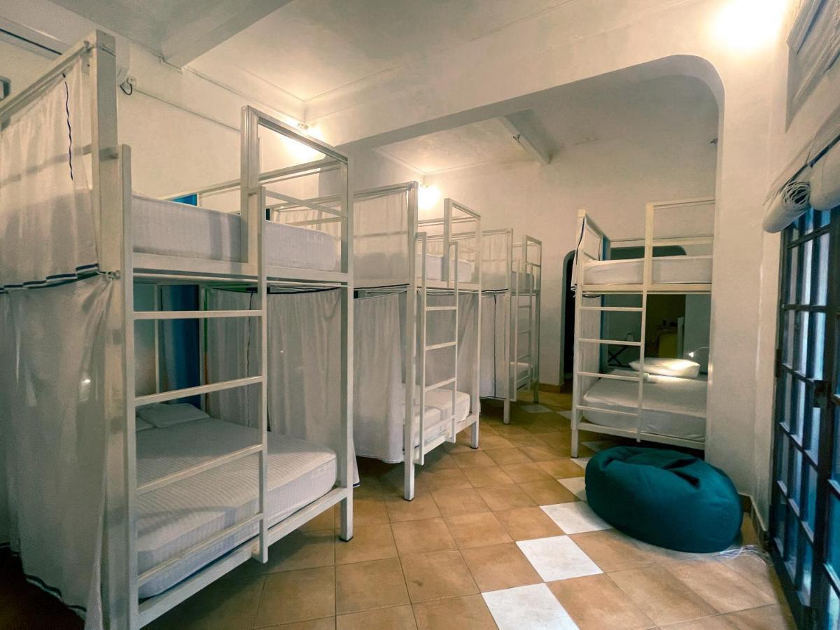 Lost & Found - Коломбо Экстерьер фото